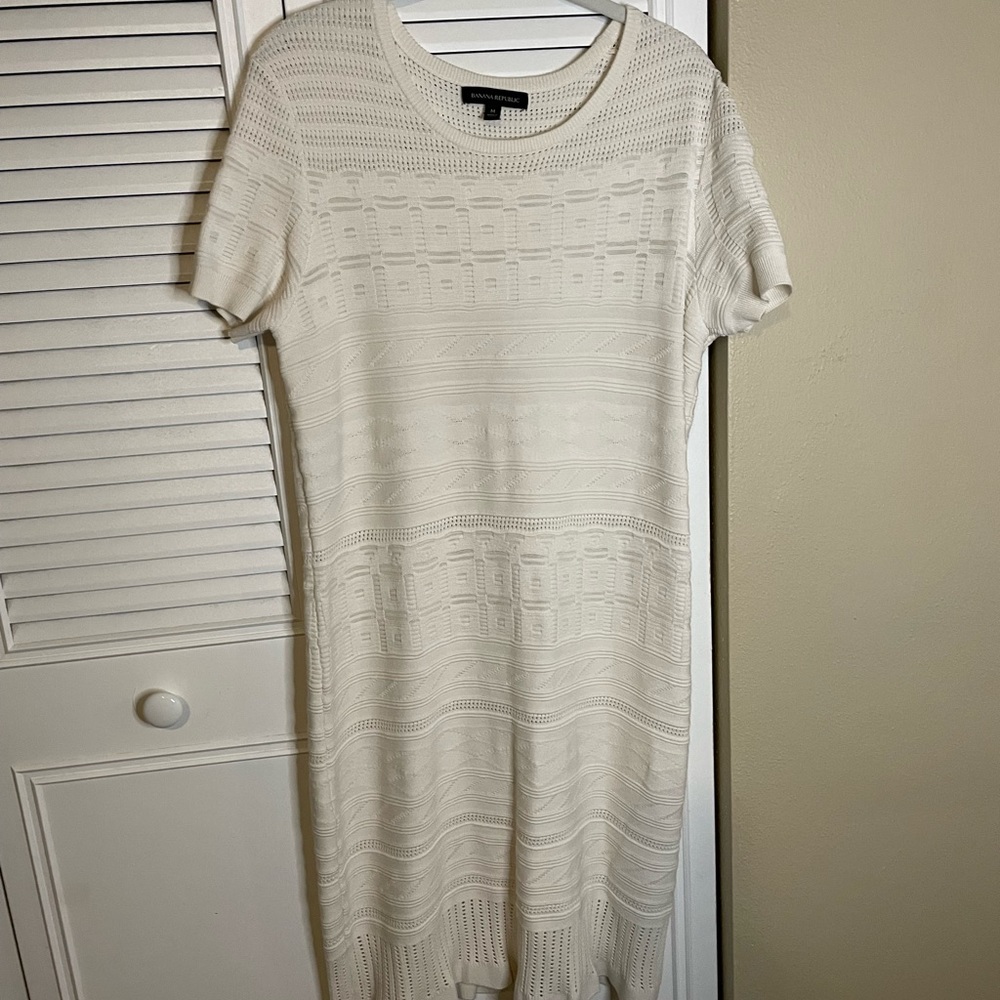 Banana Republic beige/cream dress size M